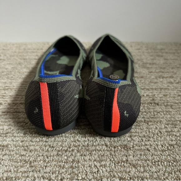 ROTHY’S The Point Olive Green Camo Pointed Toe Slip On Flats Size 12 - Picture 7 of 10